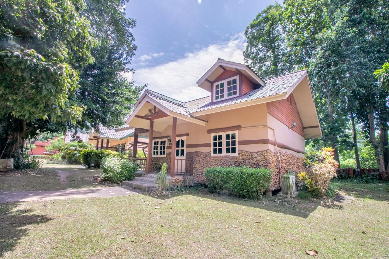 Capital O 1110 Khaoyai Cowboy City Resort 무 시 외부 사진